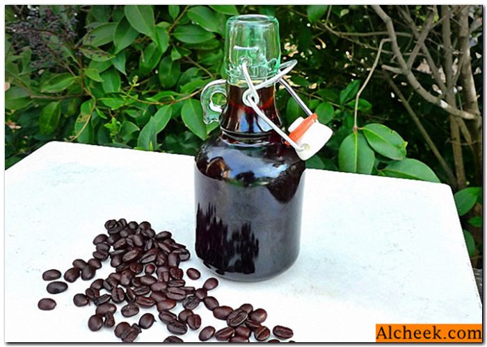 Domače Kava Liker: Kava desertna recepti doma in kako narediti kave z likerjem