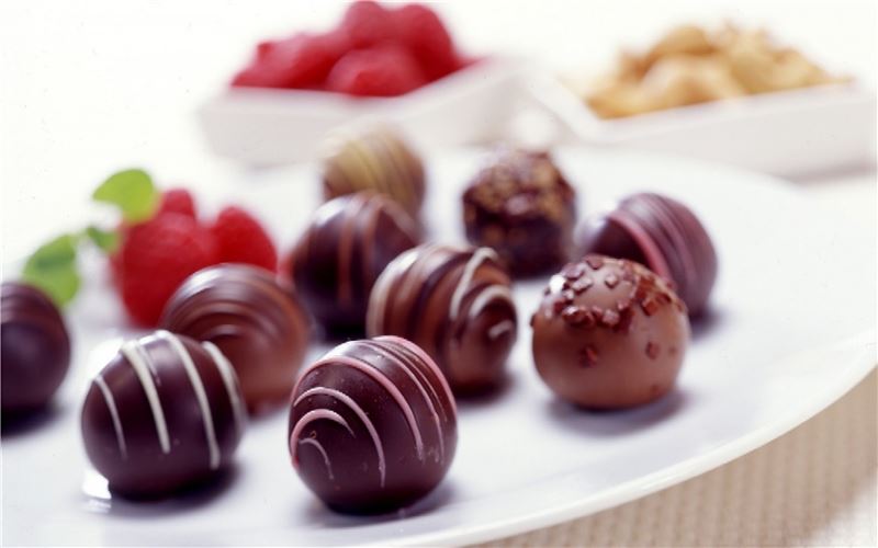 Самогон із шоколадних цукерок: як зробити самогонку з шоколаду