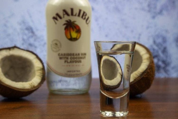 Malibu liker doma: recept za rum