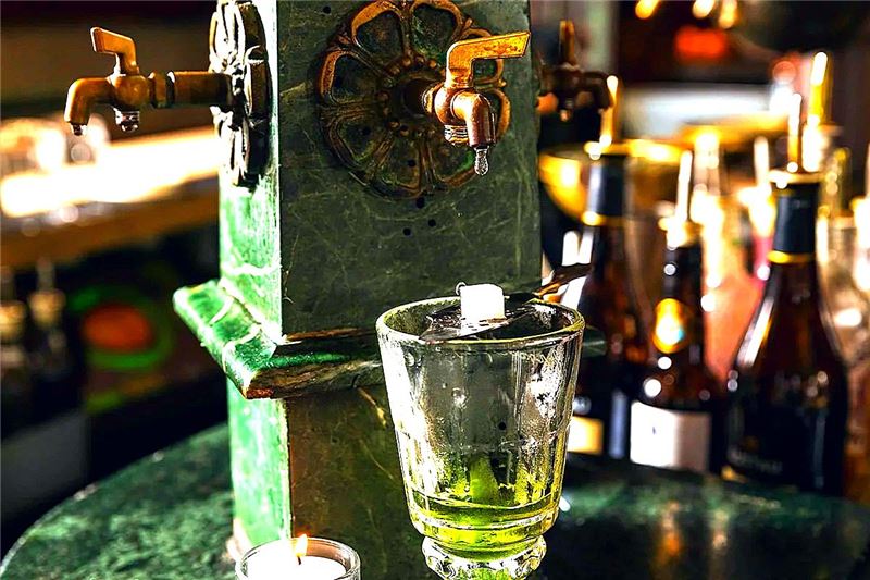 Kako piti absint: 15 pravilnih načinov doma z in brez vžiga