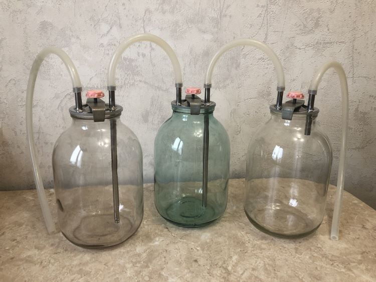 Moonshine destilator s suho paro in mehurčkom: kako to narediti sam
