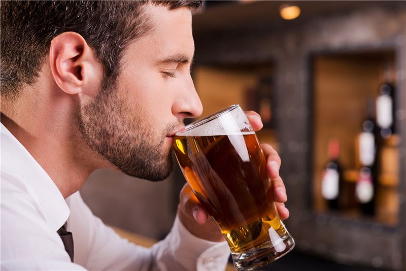 Как да пием бира правилно