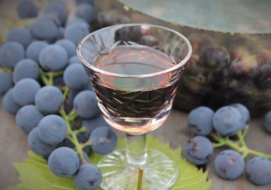 Likier winogronowy Isabella z wódką