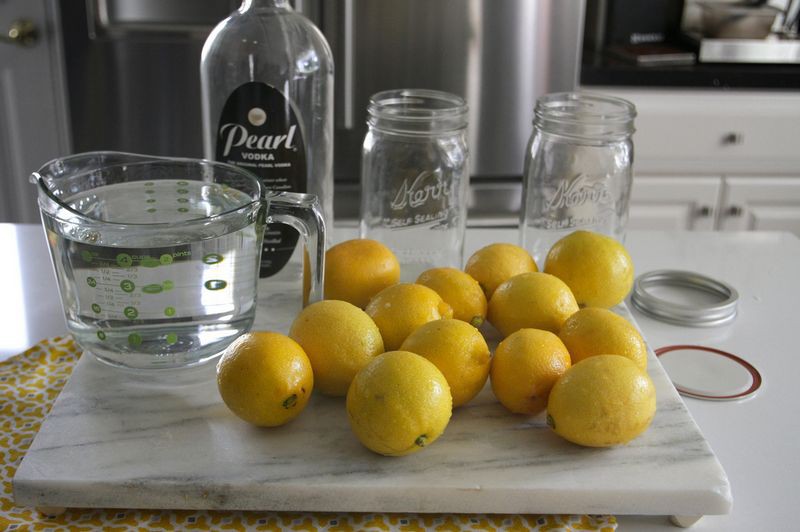 Горілка лимонна в домашніх умовах