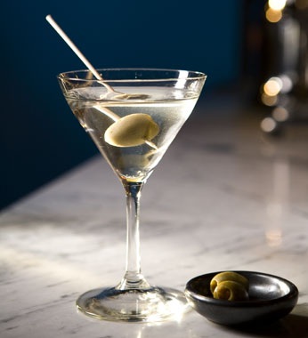 martini bianco zdjęcia z oliwek na wykałaczki