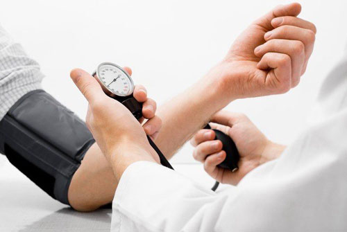 Trajno normalizirajte krvni tlak prirodnim putem