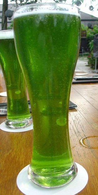 фильтрованное зеленое пиво